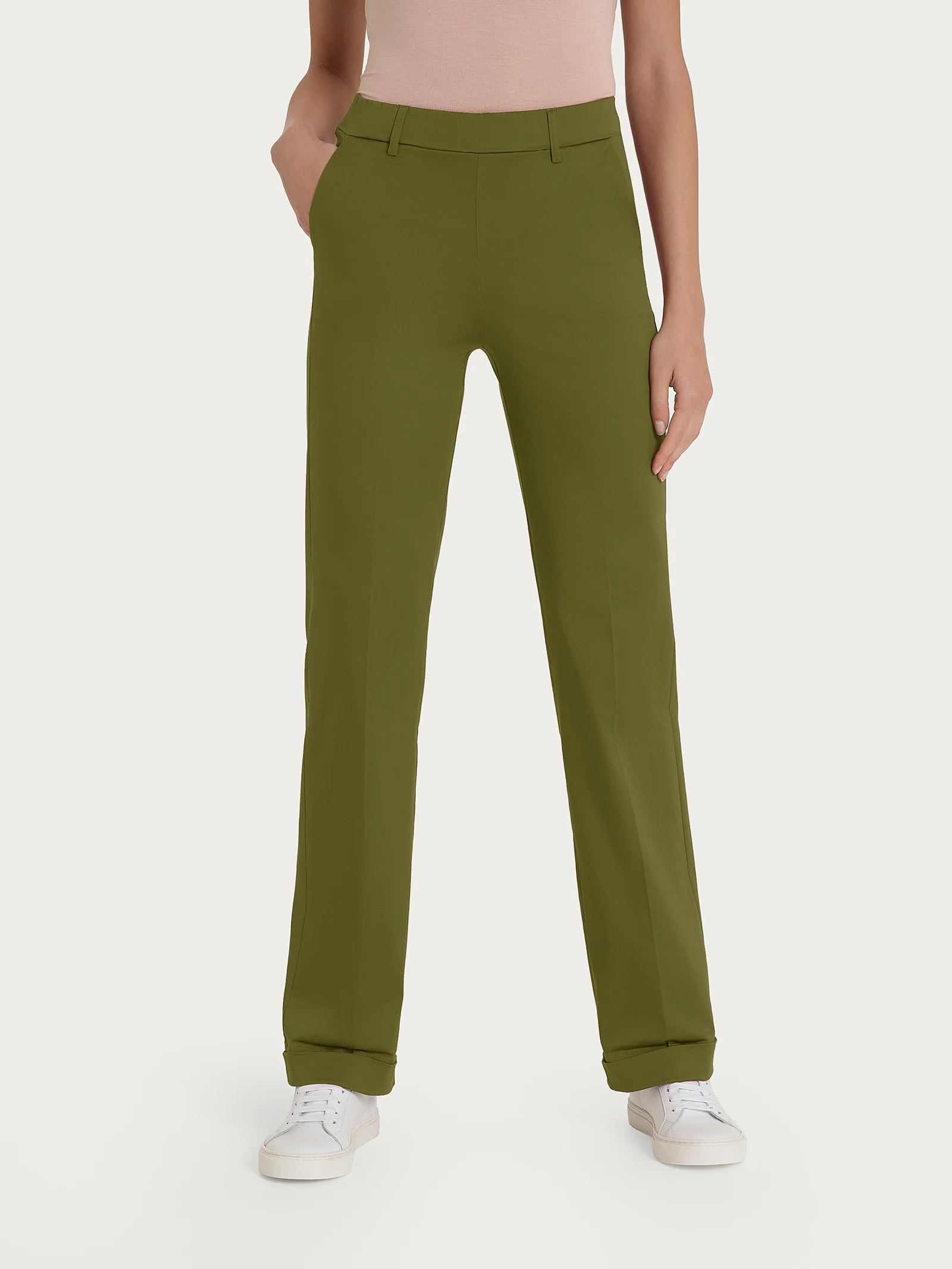 Pantalone dritto con tasche e risvolto in Satin Power - Sphagnum