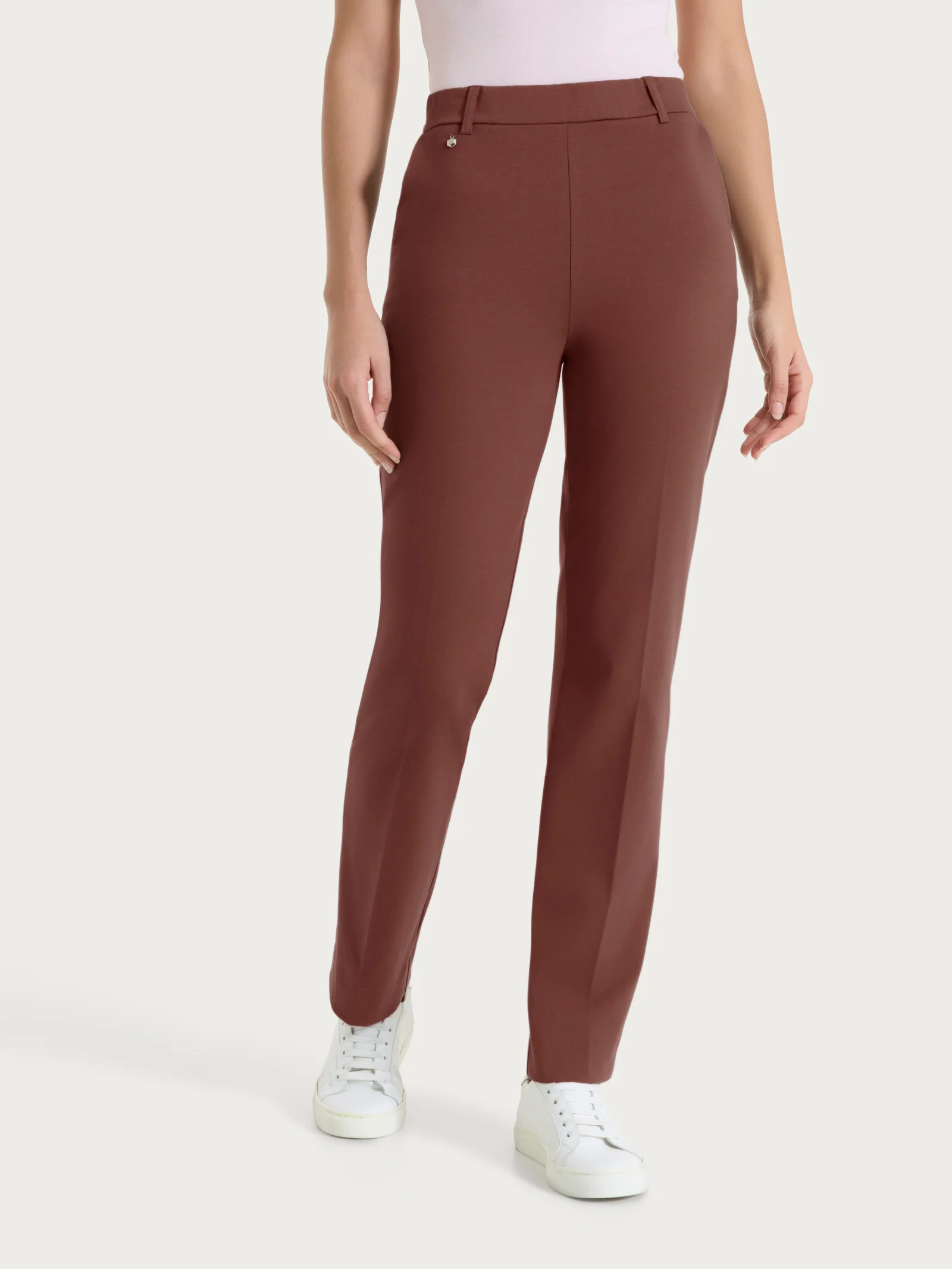Pantalone dritto con tasche in Compact Light - Cappuccino