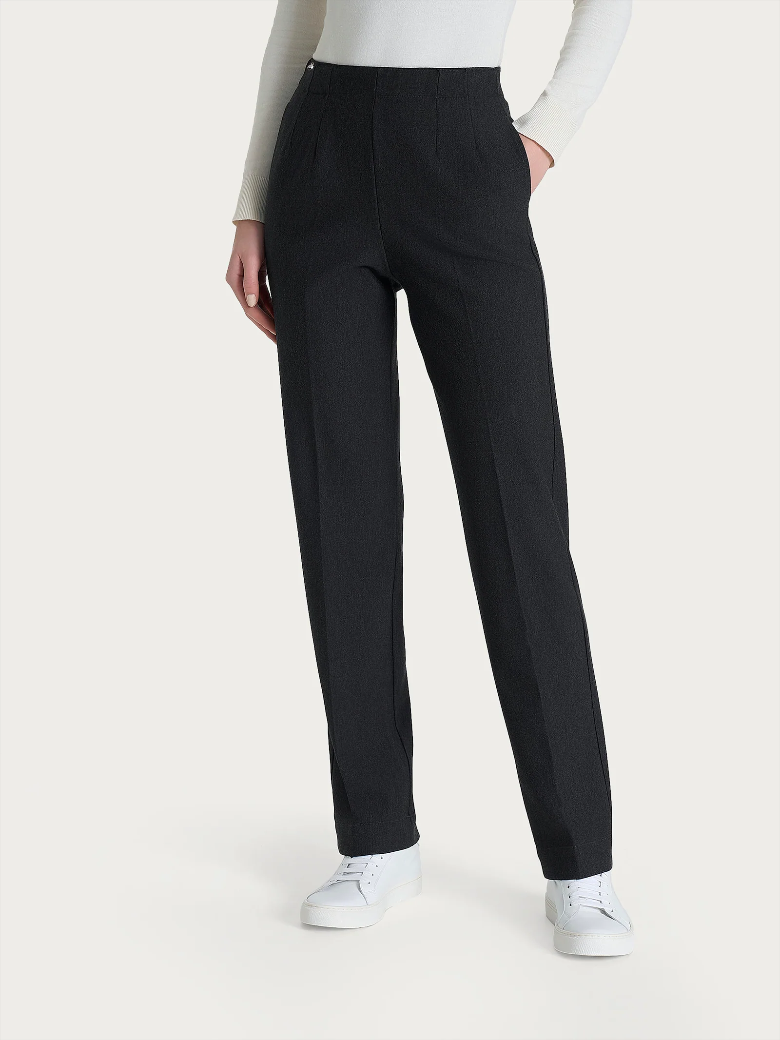 Pantalone dritto con tasche in tessuto Compact - Oscuro Mel.