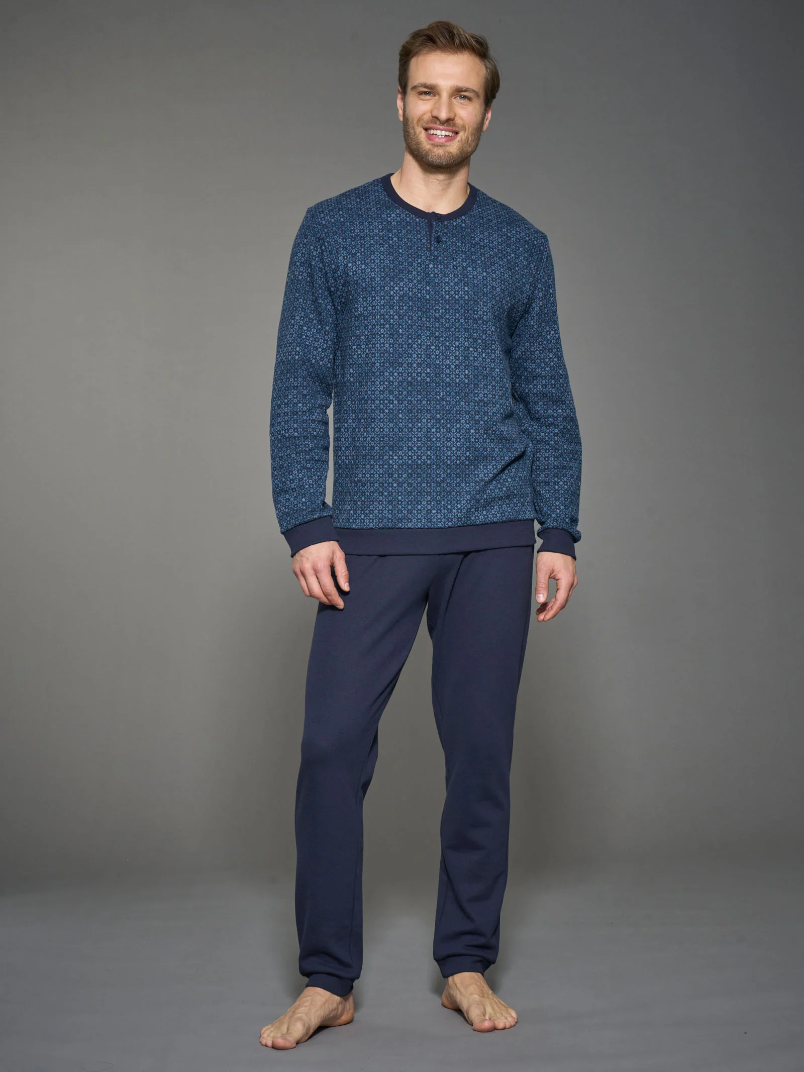 Pigiama a serafino con fantasia in Cotton Eco Pile - Fant.Delave'