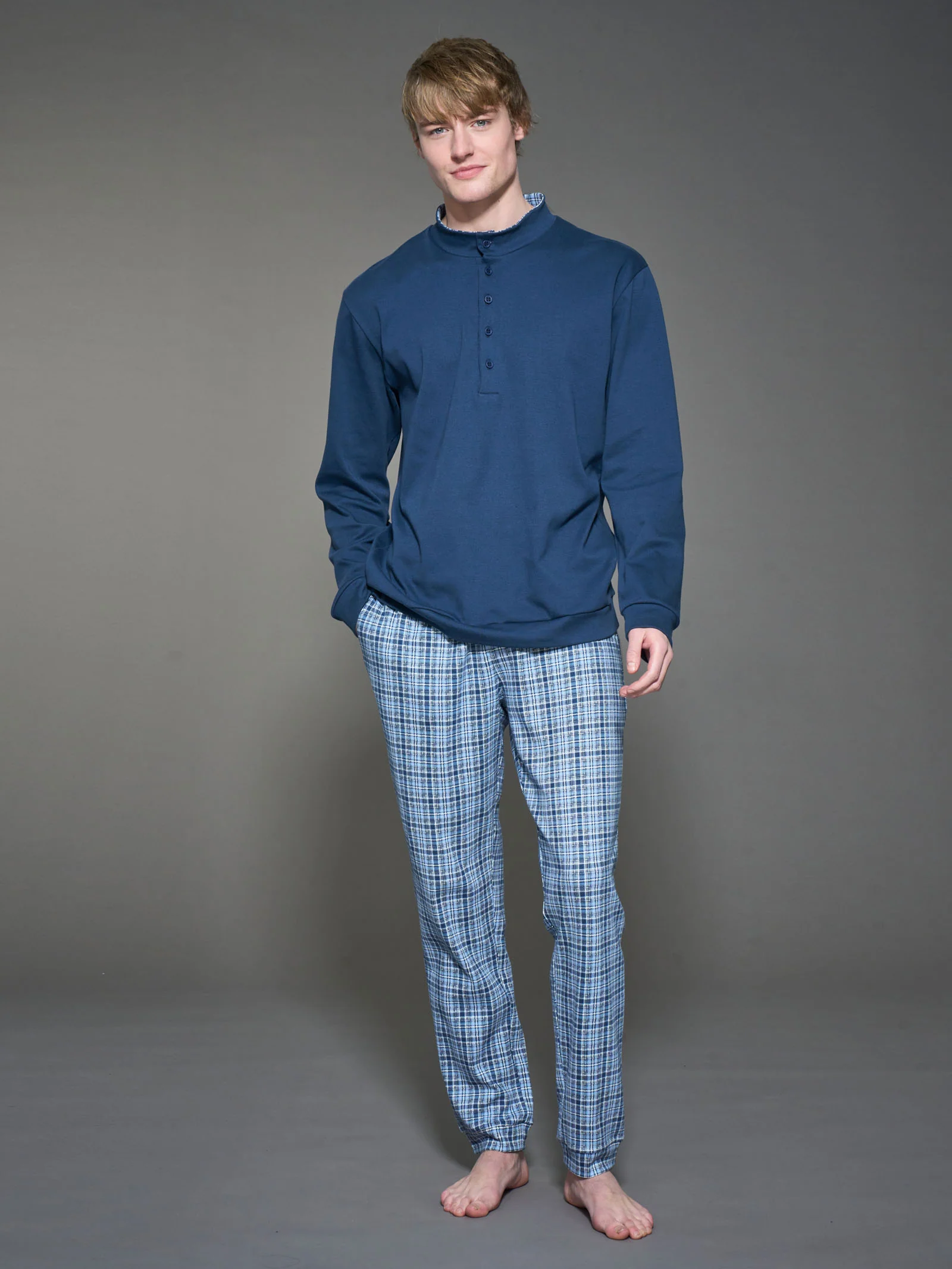 Pigiama con collo alto serafino  in interlock di caldo cotone - Fant. Lavender Lustre
