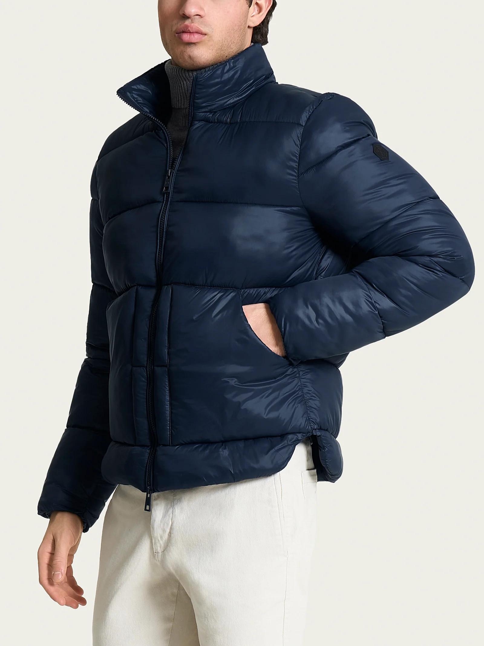 Piumino corto shiny in Vegan Down - Outer Space
