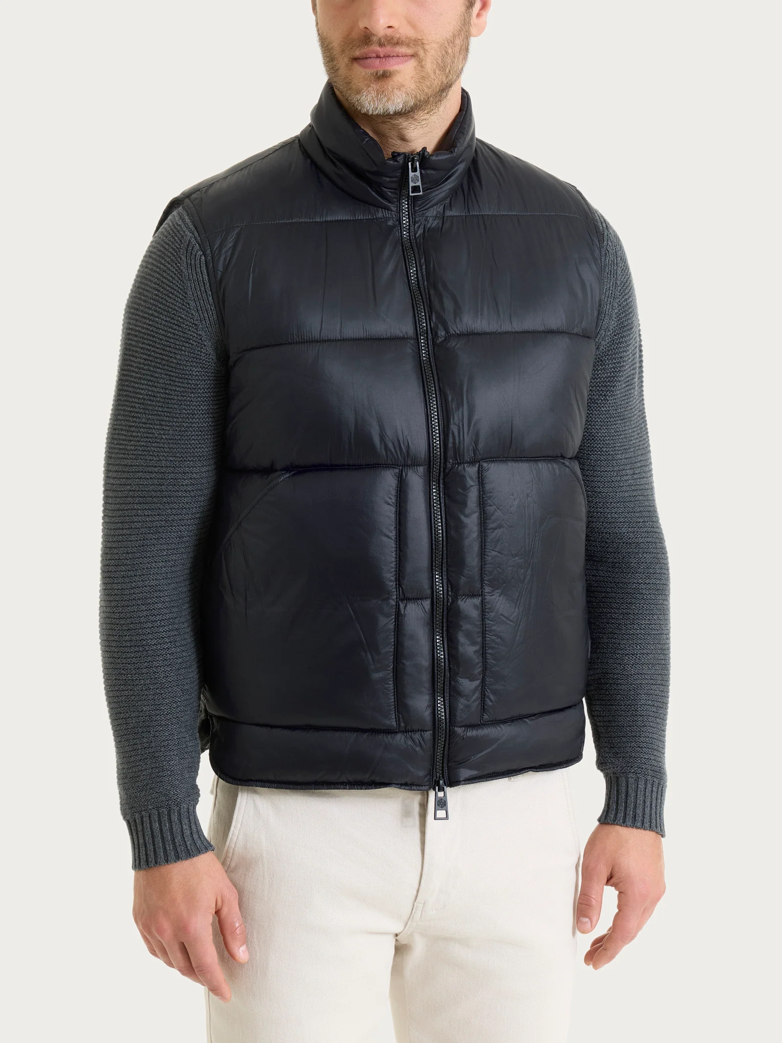 Piumino shiny smanicato in Vegan Down - Nero