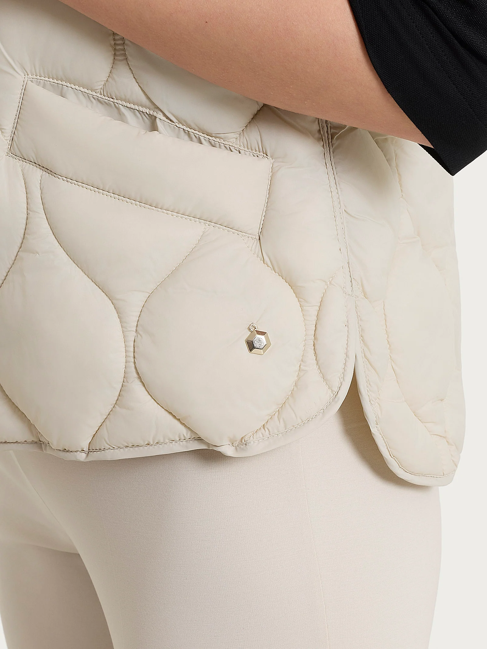Piumino Smanicato Onion Quilt - Champignon - Image 6