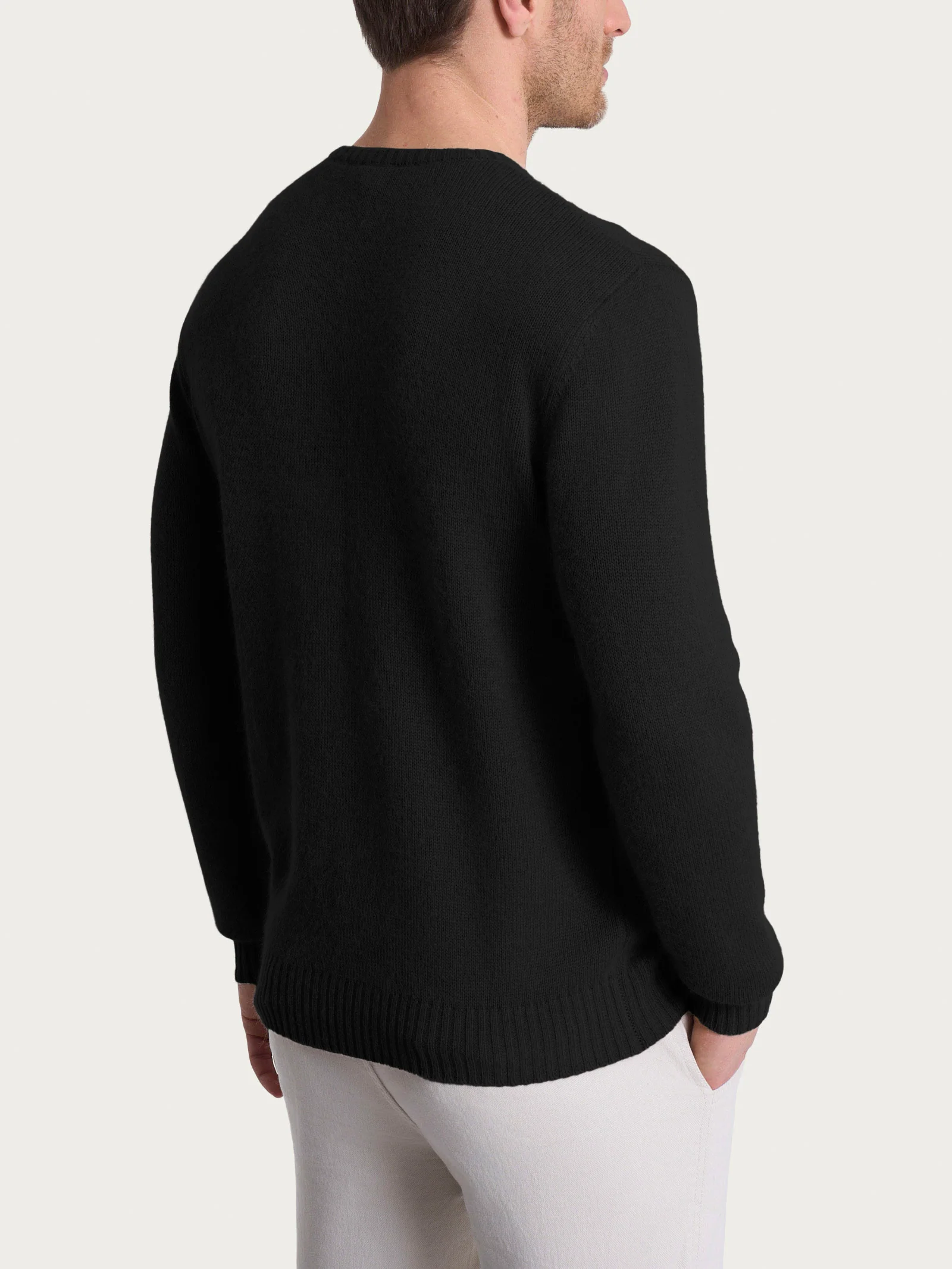 Pull girocollo in Natural Soft - Nero - Image 2