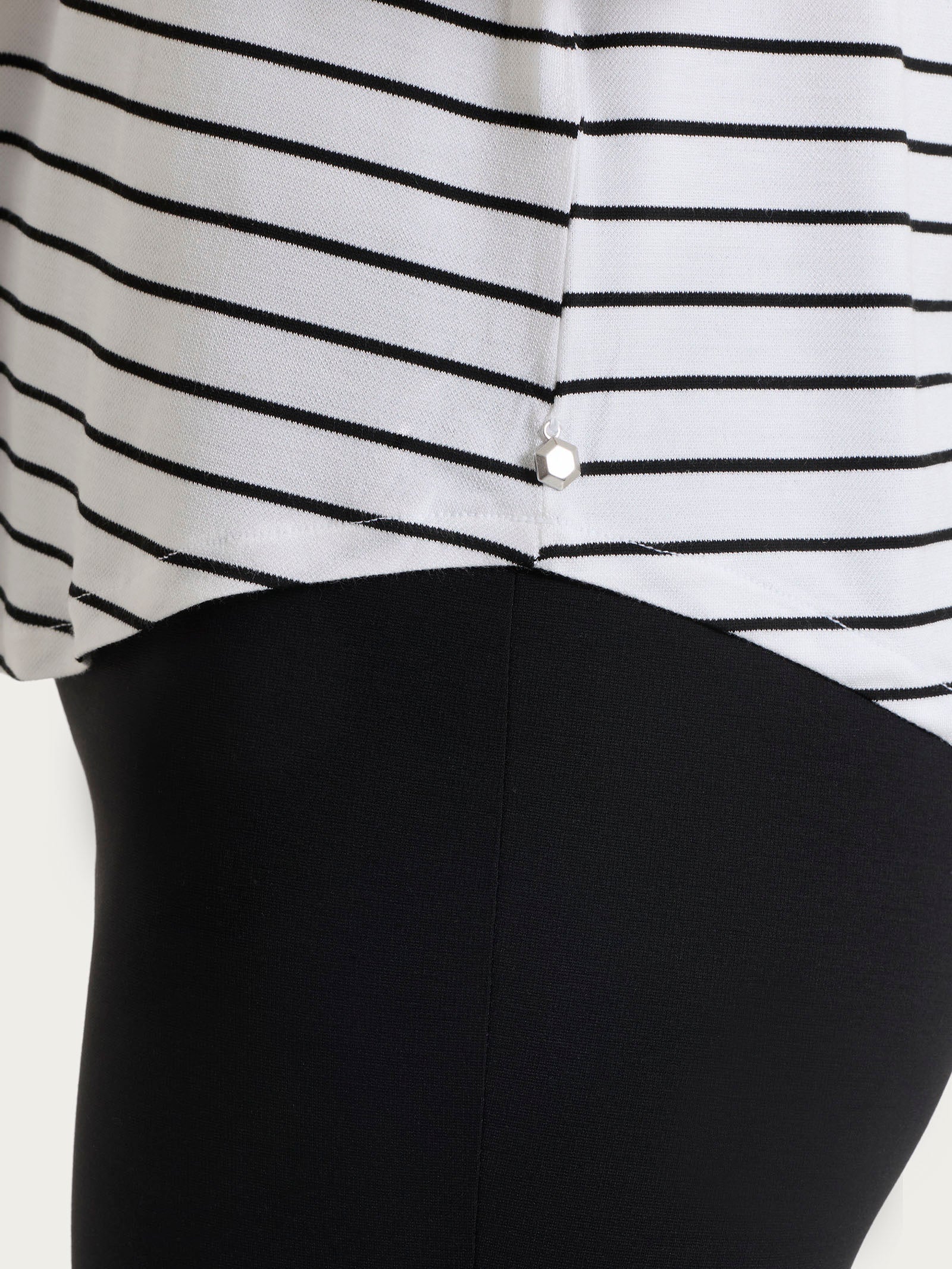 Top a righe con spalla larga in Summer Light Piquet - Fant.Bianco - Image 3